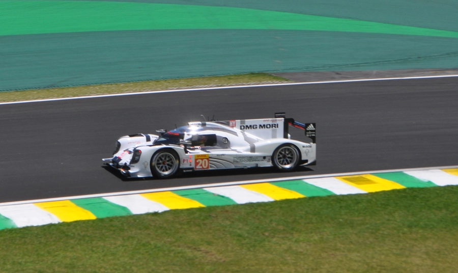 Em 28 de novembro de 2014, sexta-feira, primeiro dia de treinos livres para as 6 Horas de S&atilde;o Paulo, em Interlagos, com seu Porsche 919 Hybrid. Foto: Marcos J&uacute;nior Micheletti/Portal Terceiro Tempo