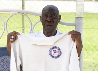 Em 2022, quando foi homenageado pelo Tricolor Baiano. Foto: Divulgação/Bahia