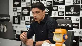Com Renato afastado há 3 meses, Santos segue sem definir cargo de executivo