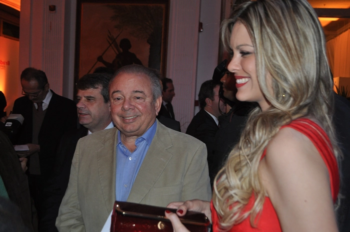 Luciano e Renata Fan, em 17 de maio de 2012, no Leopolldo da Faria Lima. Foto: Marcos J&uacute;nior/Portal TT
