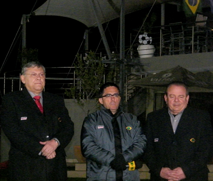 Ao vivo pela Tv Bandeirantes, durante a Copa do Mundo de 2010. Foto: Chico SanTTo / Terceiro Tempo