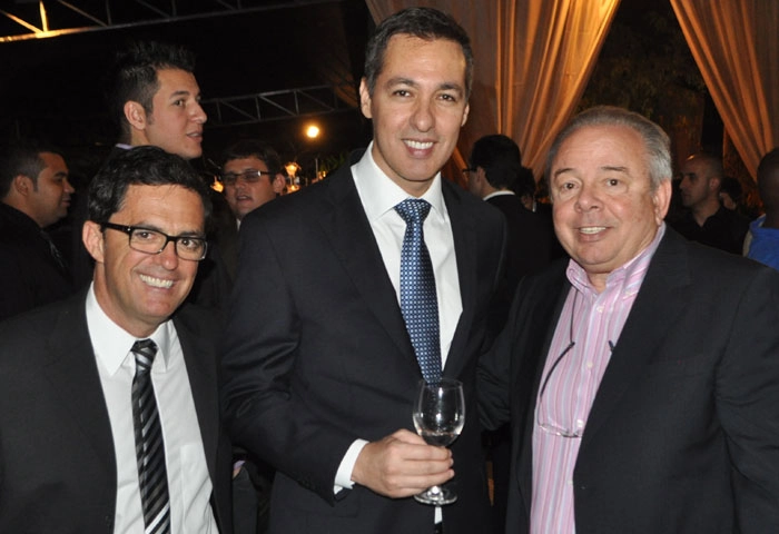 No Pr&ecirc;mio da Aceesp de 2012, realizado no Esporte Clube S&iacute;rio, grandes nomes nas transmiss&otilde;es da Rede Bandeirantes: o rep&oacute;rter Fernando Fernandes e os narradores Nivaldo Prieto e Luciano do Valle 