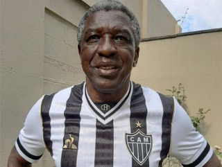 Meia-atacante brilhou no Galo e disputou a Copa de 82. Foto: Instagram