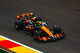 Britânico andou forte no TL2 em Spa-Francorchamps. Foto: McLarenF1