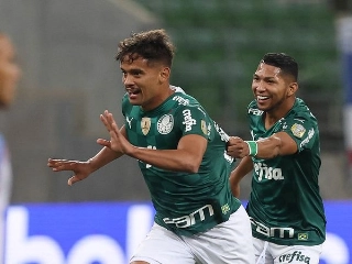 Meia alviverde já tem 14 assistências e cinco gols na temporada 2021. Foto: Cesar Greco