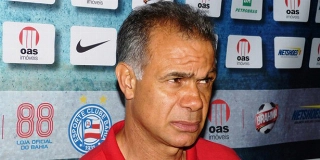 Jorginho na época em que dirigia o Bahia. Foto: Site oficial