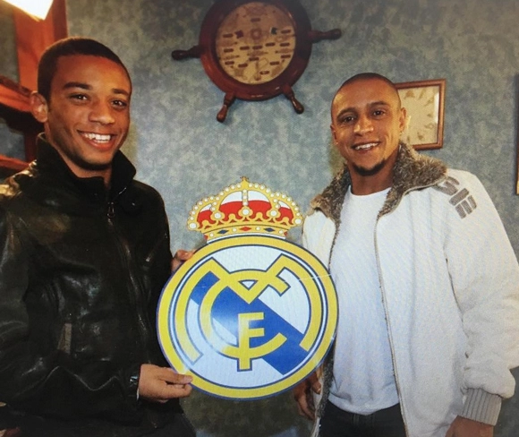 Marcelo e Roberto Carlos: dois históricos laterais esquerdos do Real Madrid