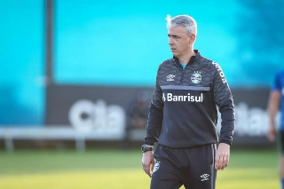 Treinador comanda a equipe gaúcha neste domingo. Foto; Lucas Uebel/Grêmio