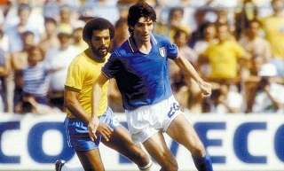 Paolo Rossi marcou os três gols italianos no jogo que eliminou o time canarinho da Copa da Espanha. Foto: Divulgação