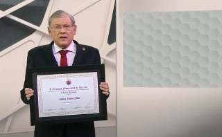 Jornalista exibiu o título durante o 3º Tempo da Band