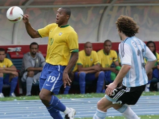 Meia brasileiro marcou um golaço na final da competição em 2007. Foto: Sergio Pinto/CBF