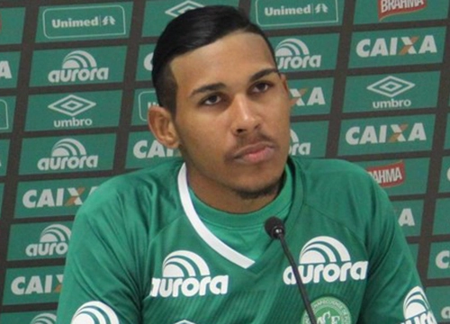 Ailton Canela - Ex-atacante do Botafogo-SP e Chapecoense