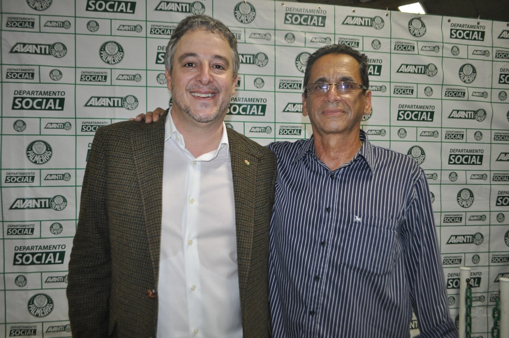 Paulo Nobre e Toninho na festa em homenagem aos ex-jogadores do Palmeiras, em 20 de setembro de 2014, no restaurante do Parque Aquático do Palestra Itália. Foto: Marcos Júnior/Portal TT