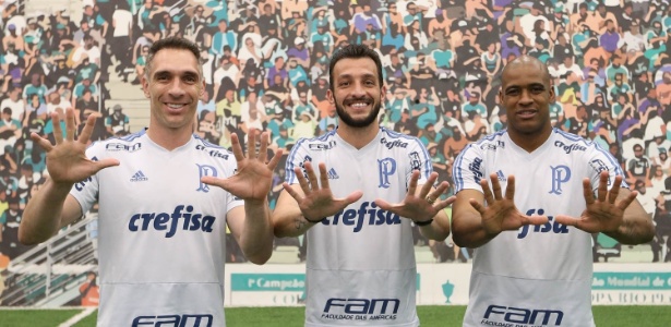 Fernando Prass, Edu Dracena e Jailson posam no Palmeiras. Foto: Cesar Greco/Ag. Palmeiras/Divulgação/Via UOL