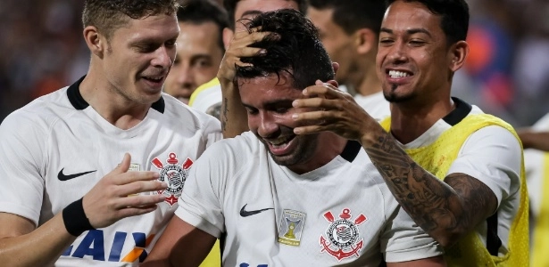 Com mais de R$ 120 mi em vendas, Corinthians volta a ter salários ...
