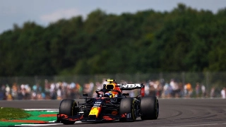 Holandês foi muito forte com a Red Bull em Silverstone. Foto: Red Bull Racing Honda 